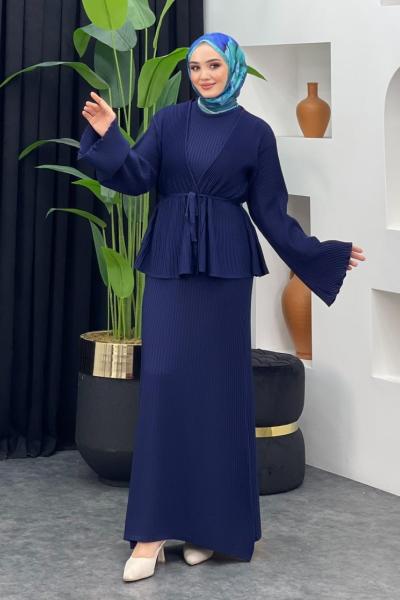 Linda Elbise Lacivert