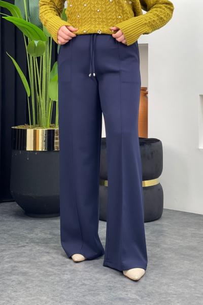 Özge Bol Paça Pantolon Lacivert